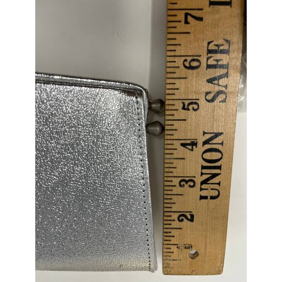 Vintage 1950s Side Kiss Lock Silver Clutch Handbag - Picture 8 of 8